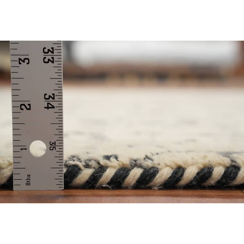 Hand Knotted Oriental 100% Wool Carpet Modern Medallion Beige & Ivories Gabbeh Area Rug - 7' 6'' X 5' 4''