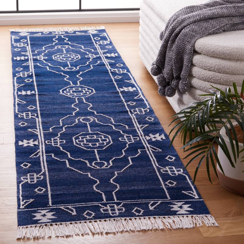 SAFAVIEH Handmade Kilim Kamlesh Moroccan Boho Rug - 2'3" x 9' Runner - Navy/Ivory - Runner