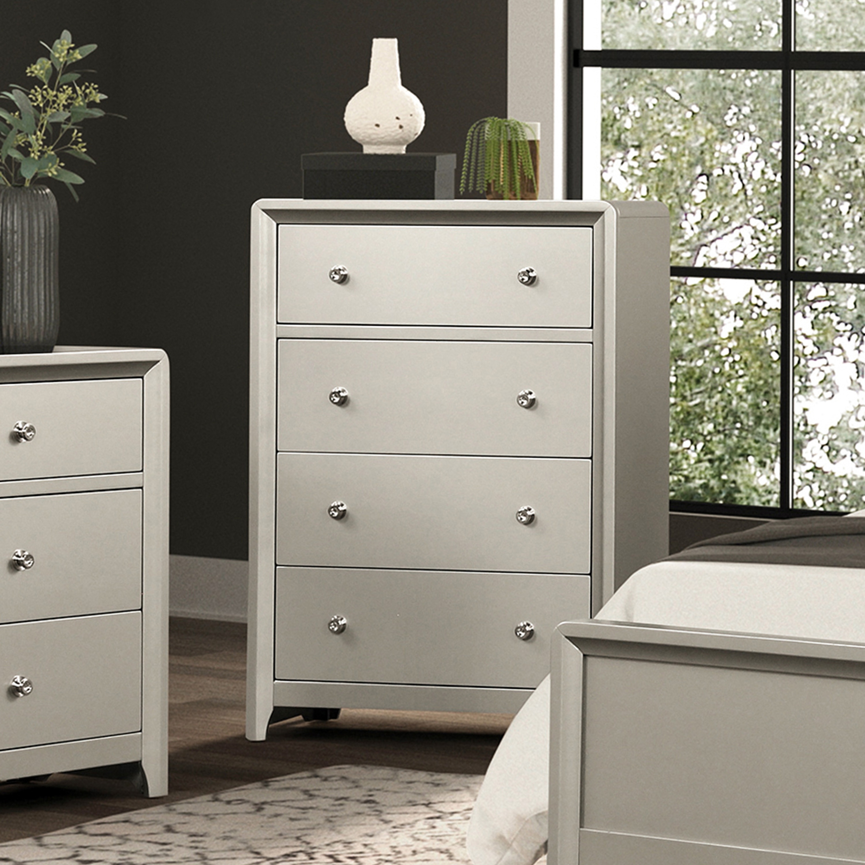 Furniture of America Milandra Modern Champagne Solid Wood 4-Drawer Storage Chest