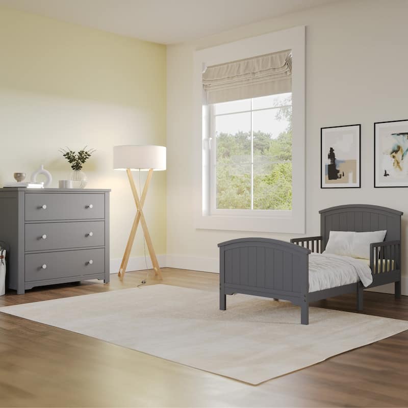 Child Craft Harmony 3-drawer Dresser with Dressing Kit