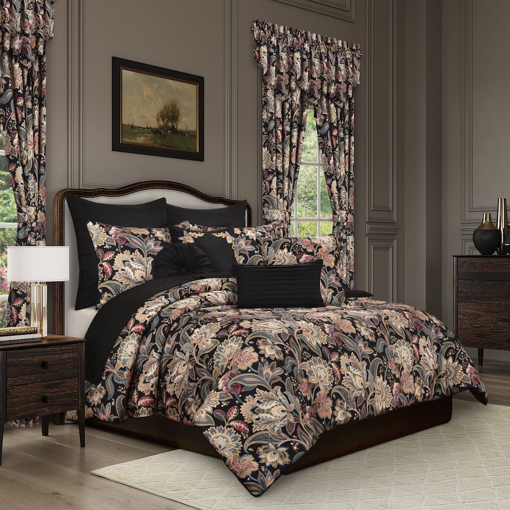 Calabria Comforter Set