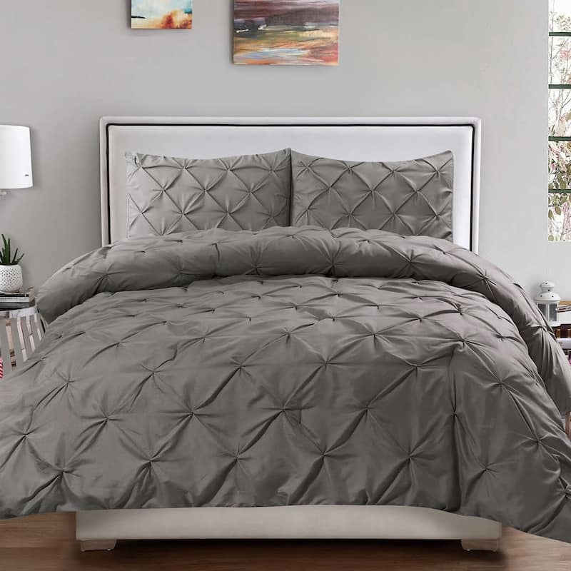 Luxury 3-piece Pinch Pleat Duvet Cover and Sham Set