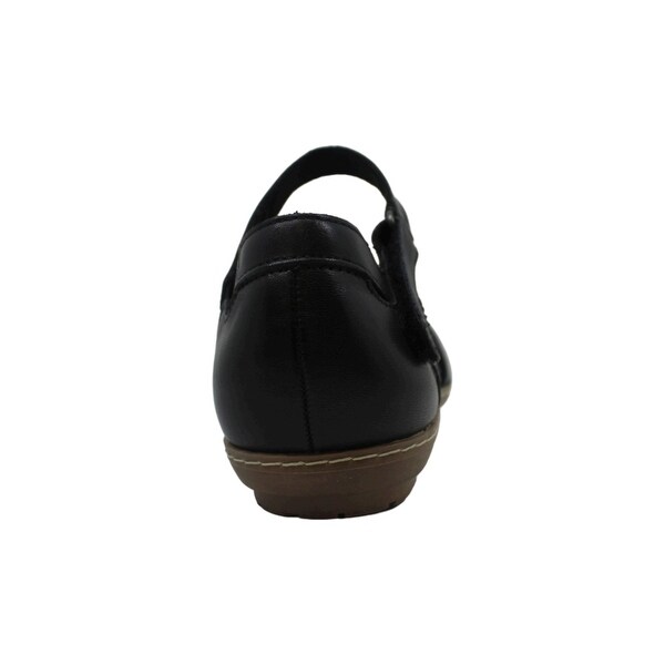 earth cahoon sandals