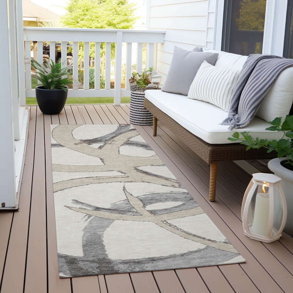 Machine Washable Indoor/ Outdoor Abstract Contemporary Chantille Rug