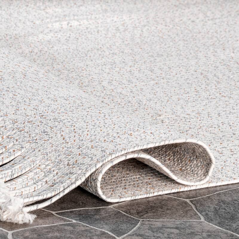 Nuloom Braided Courtney Tassel Indoor/Outdoor Area Rug