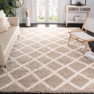 SAFAVIEH Dallas Shag Gertrudis Trellis 1.5-inch Thick Rug - Beige/Ivory - 8' x 10'