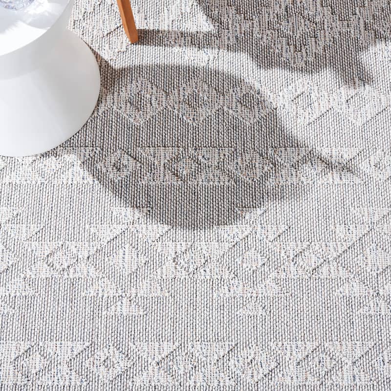 SAFAVIEH Global Kerttu Indoor/Outdoor Waterproof Rug