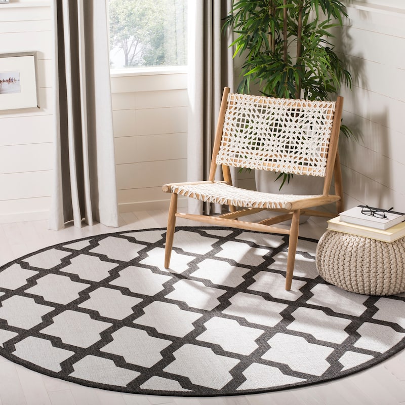 SAFAVIEH Linden Shirleyann Trellis Indoor/ Outdoor Patio Backyard Rug - 6'7" Round - Light Grey/Charcoal