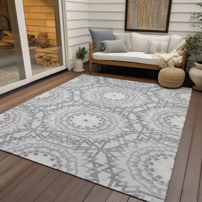 Machine Washable Indoor/ Outdoor Chantille Boho Global Rug