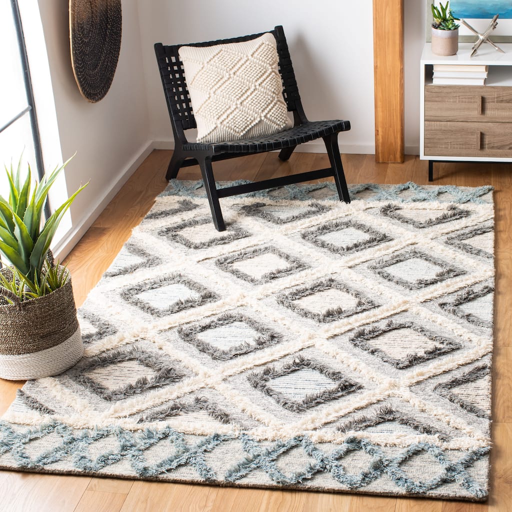 SAFAVIEH Handmade Kenya Genowefa Modern Wool Rug