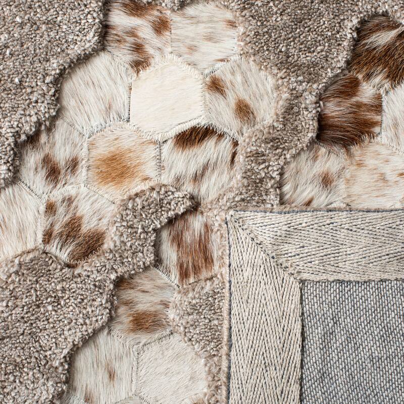 SAFAVIEH Handmade Manhattan Shakti Modern Abstract Silk Rug