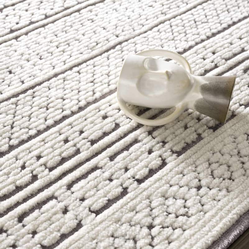 Hauteloom Bahar Living Room, Bedroom Machine Washable Area Rug - White, Off White - 2' x 2'10"