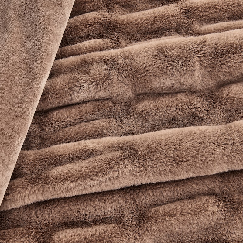 Luxurious Ruched Faux Fur Reversible Microfiber Throw