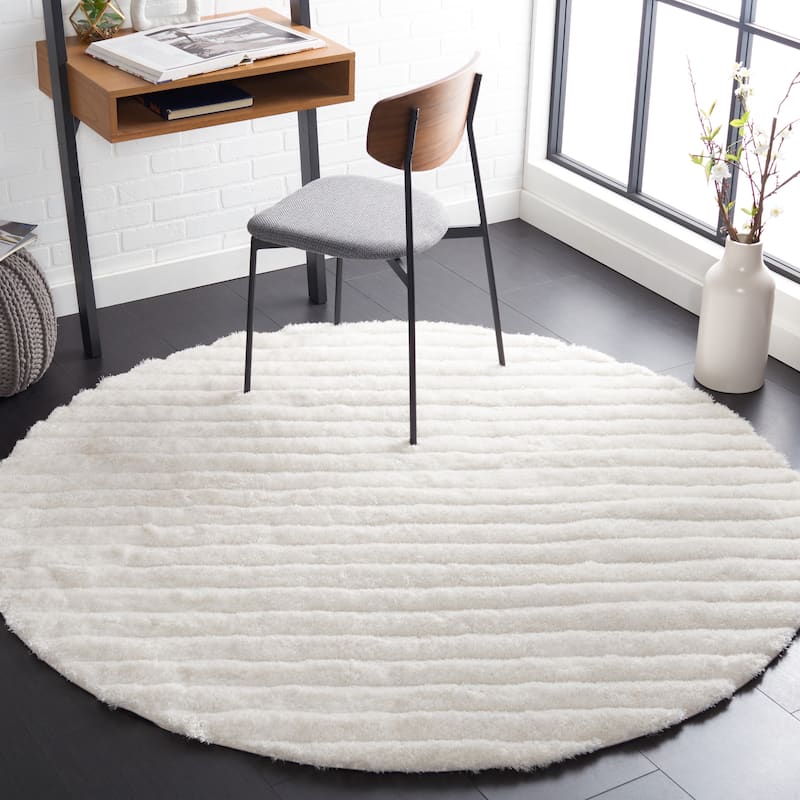 SAFAVIEH Handmade 3D Shag Ivana 1.2-inch Thick Rug