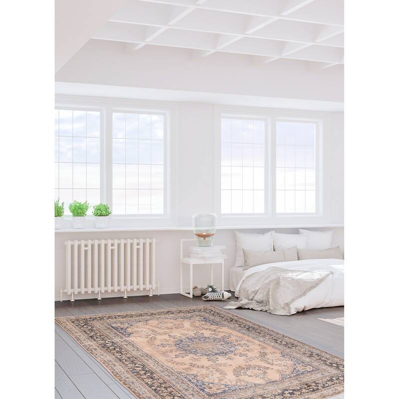 ECARPETGALLERY Hand-knotted Antalya Vintage Blush Wool Rug - 6'7 x 9'3