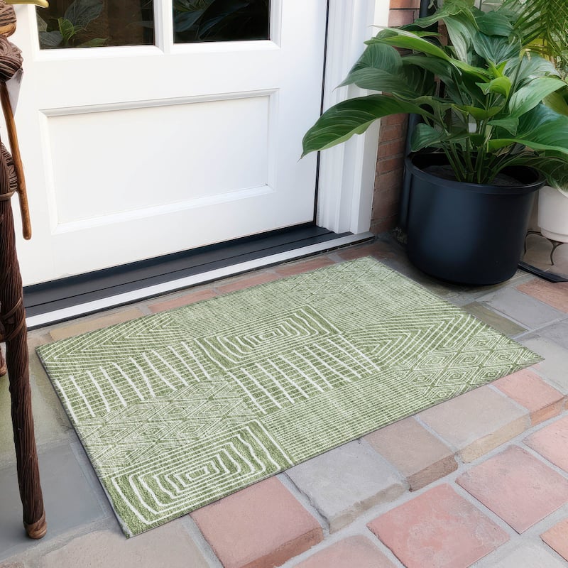 Machine Washable Indoor/ Outdoor Geo Patchwork Chantille Rug