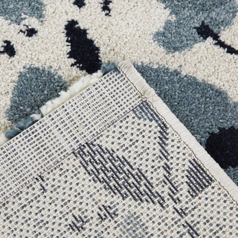 Kelsey Traditional Floral Area Rug
