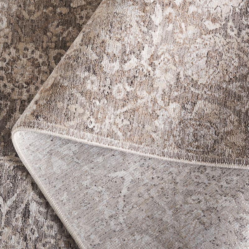 SAFAVIEH Republica Lilianne Floral Area Rug - 8' x 10'