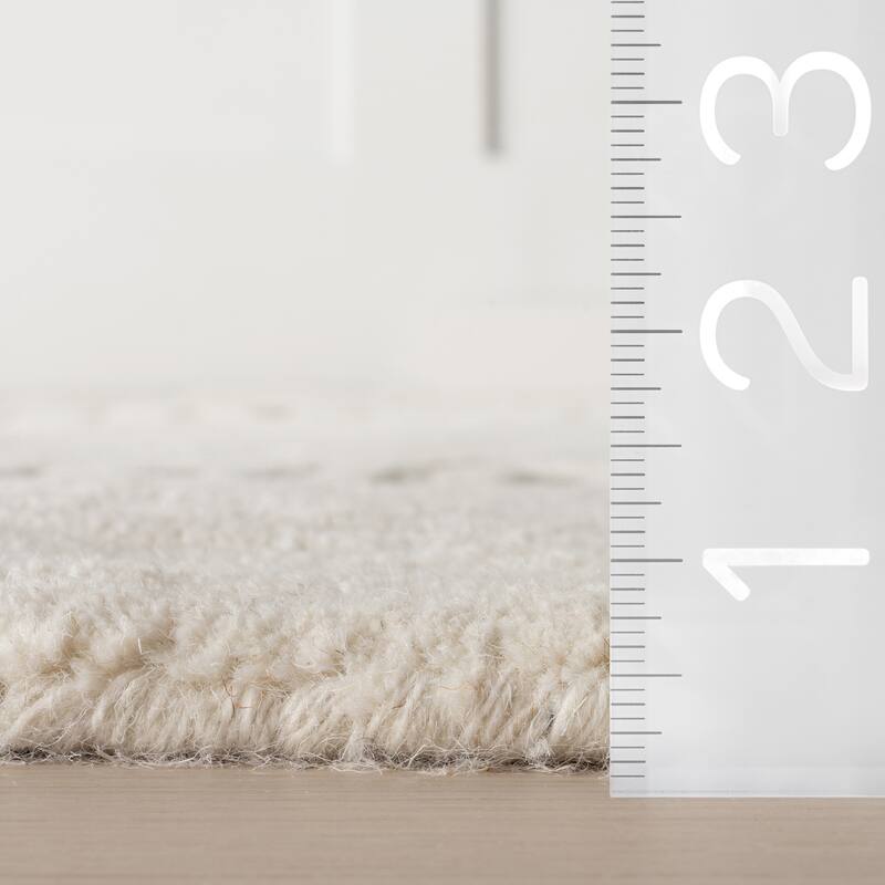 Nuloom Aubreeanna Geometric Wool Area Rug