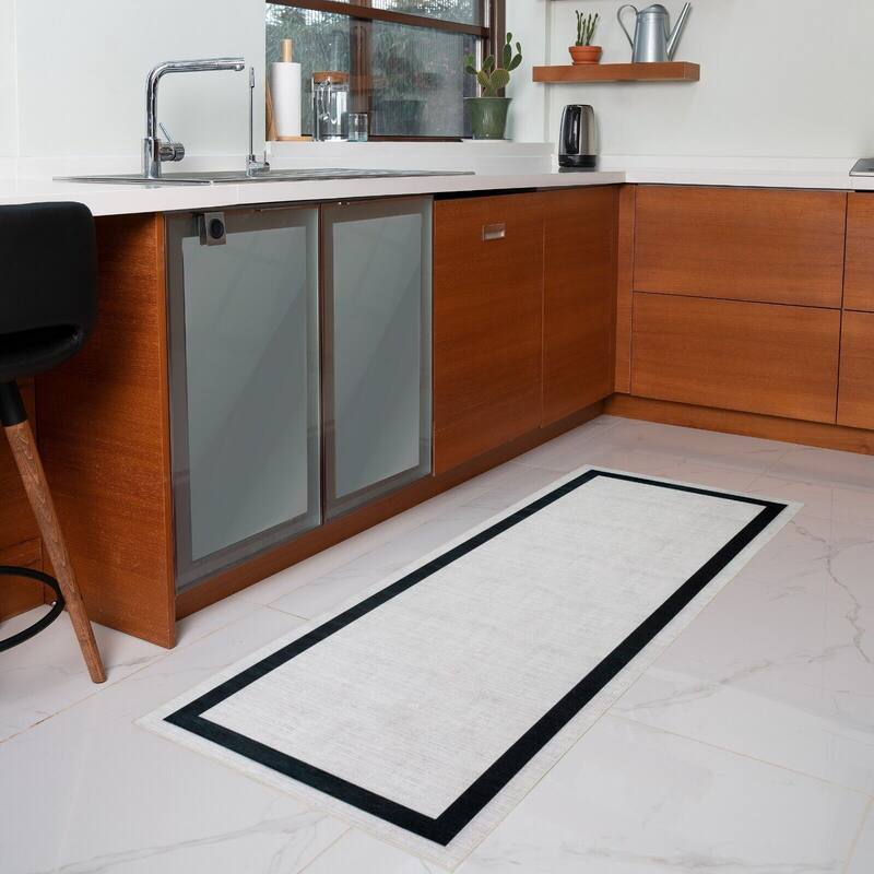 Machine Washable Area Rug With Non Slip Backing - Everest Geometric Modern Border Design