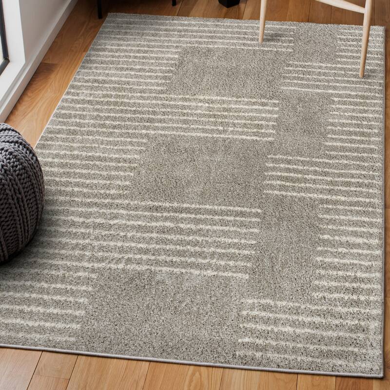 JONATHAN Y Elm Abstract Stripe Geometric Shag Area Rug