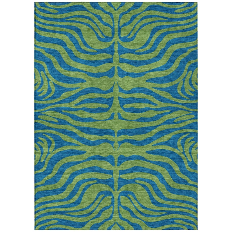 Machine Washable Indoor/ Outdoor Modern Animal Print Chantille Rug
