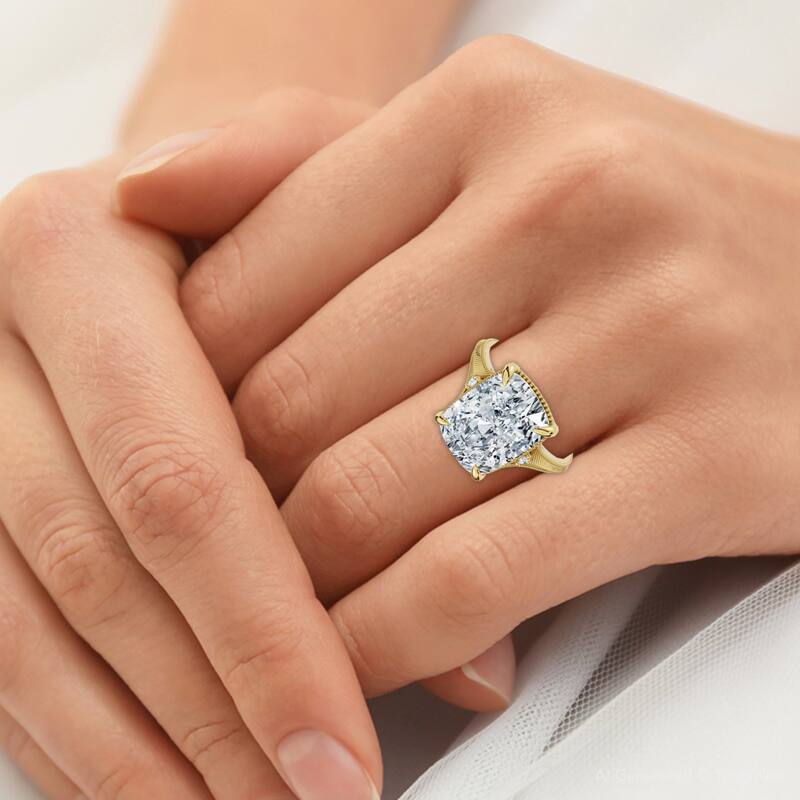 Bliss Diamond Certified 5Ct Taylor Elongated Cushion Engagement Ring Yellow Gold Lab Grown