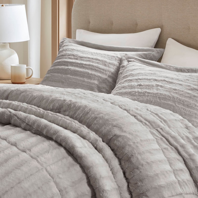 Madison Park York Faux Fur Comforter Mini Set