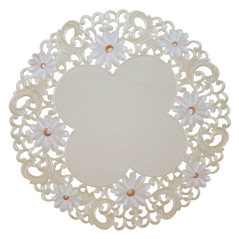 Embroidered White Daisy Design Doilies-Set of 4
