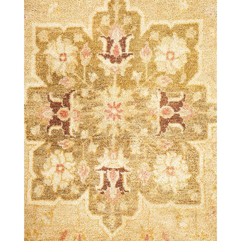 Overton Handknotted Wool Traditional Oriental Light Gray Area Rug - 8' x 10'