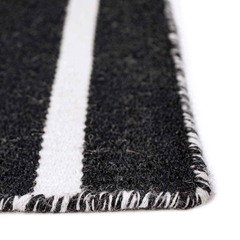 Liora Manne Sorrento Pinstripe Indoor/Outdoor Area Rug
