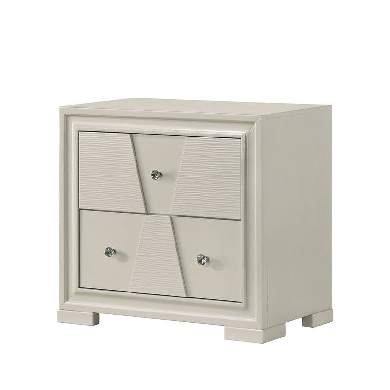 Modern White Finish Bed Two Nightstand 3pc Bedroom Set