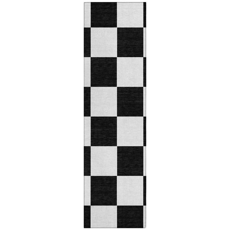 Machine Washable Indoor/ Outdoor Modern Checker Chantille Rug
