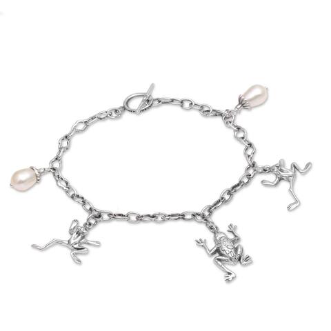 NOVICA Frog Dance, Cultured pearl charm bracelet