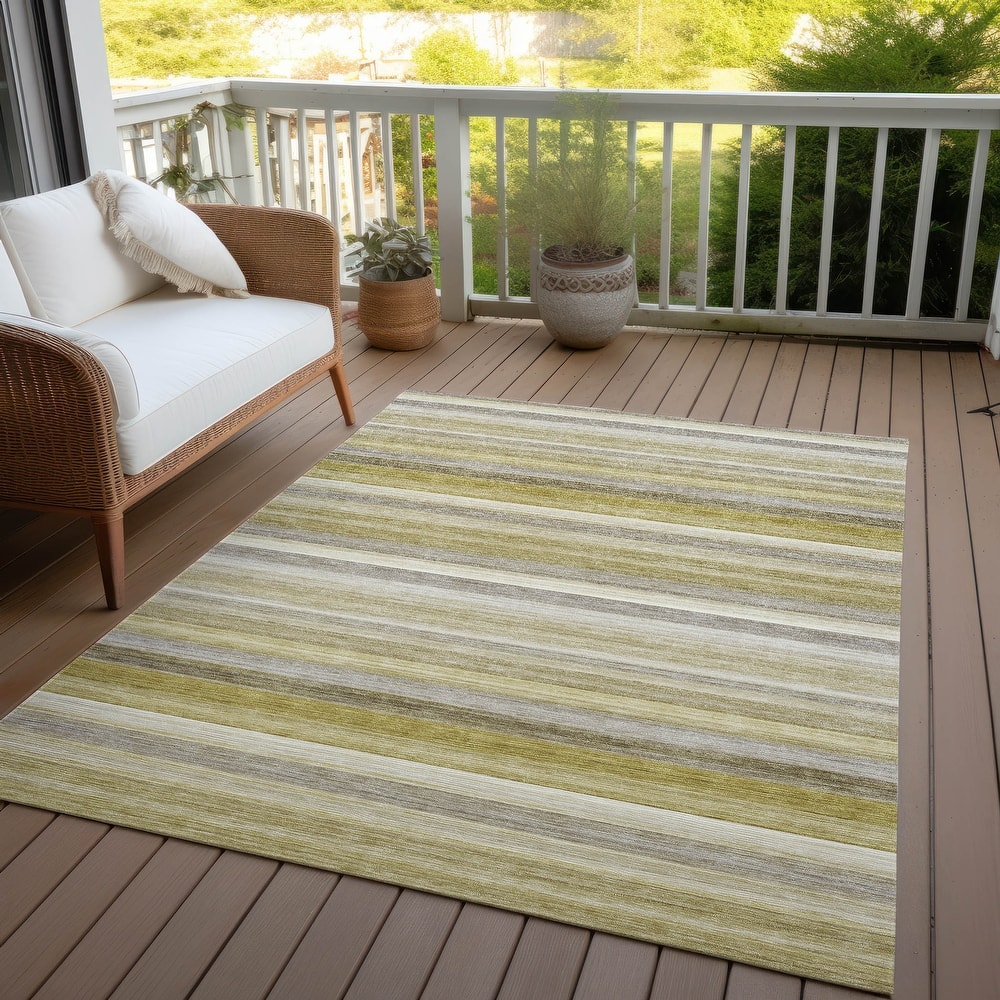 Machine Washable Indoor/ Outdoor Ombre Stripes Chantille Rug