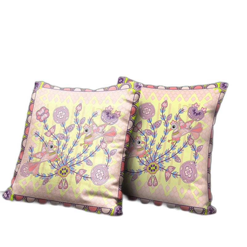 HomeRoots 18" x 18" Yellow Peacock Blown Seam Floral Indoor Outdoor Throw Pillow - 18.00' X '5.00' X '18.00