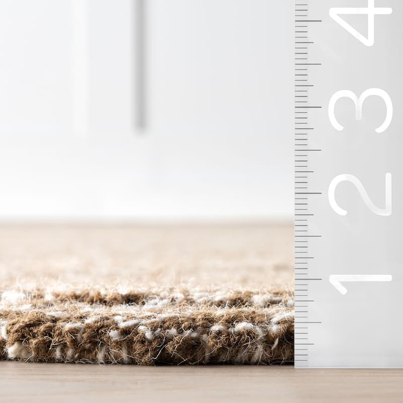 Nuloom Elira Solid Bordered Area Rug