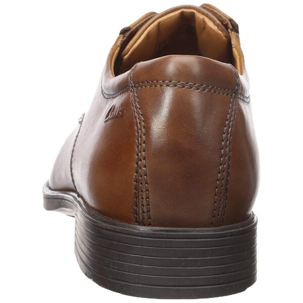 clarks tilden walk dark tan
