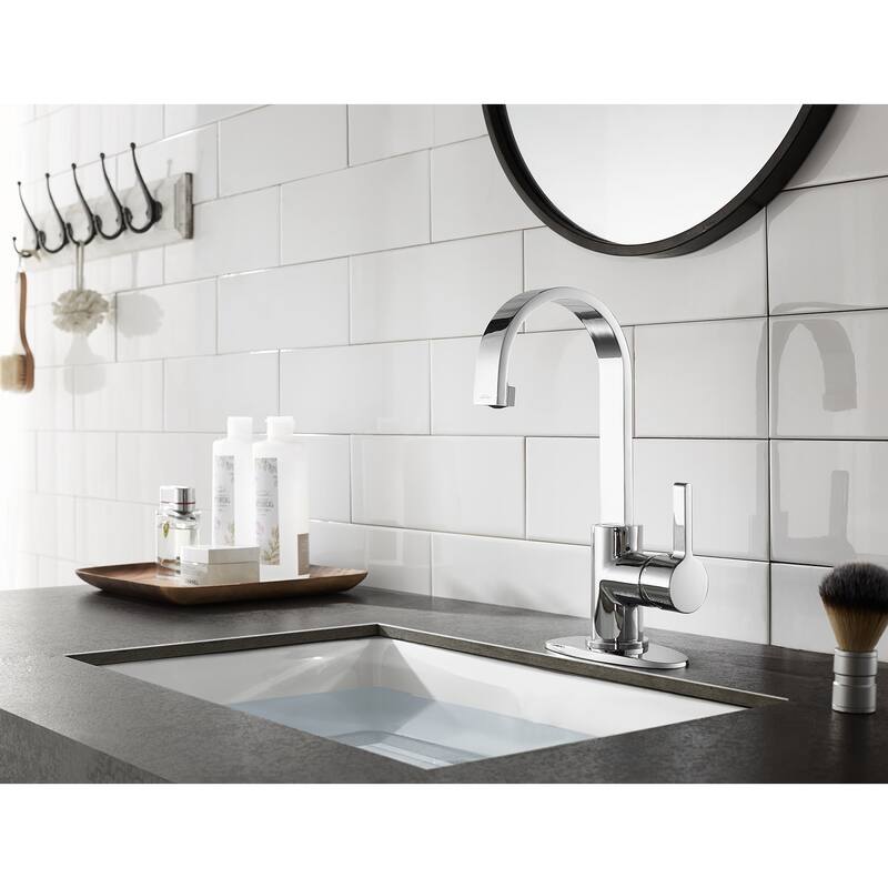 Kingston Brass Continental Single-Handle 1-Hole Deck Mount Bathroom Faucet with Push Pop-Up - Polished Chrome