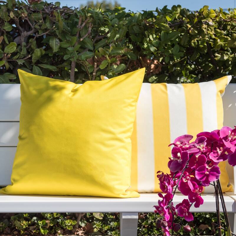Outdoor Indoor Throw Pillow Weather Resistant Solarium Polyester 20x20 Inches