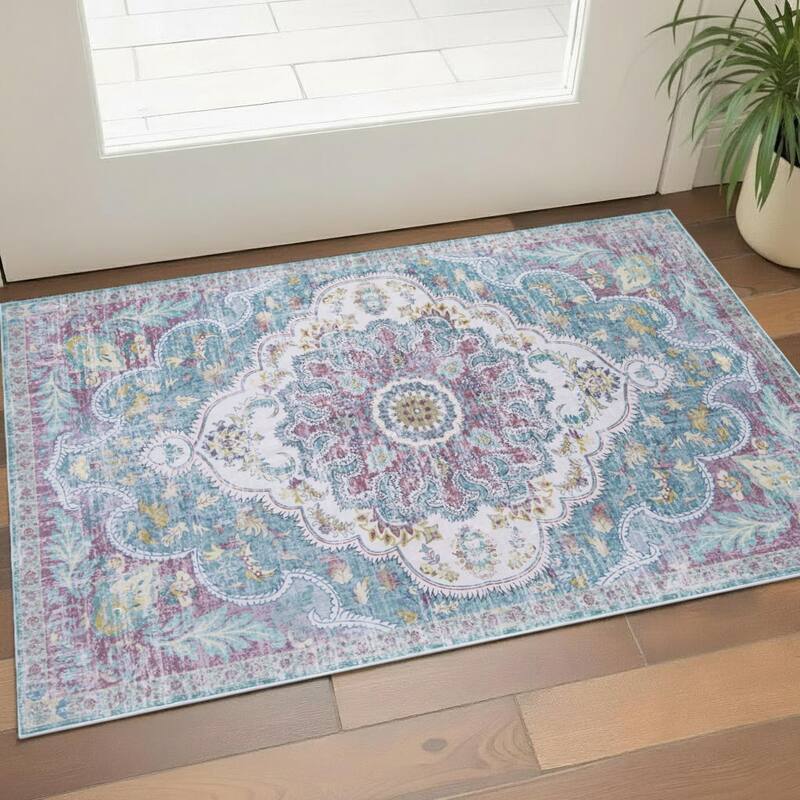 HomeRoots Medallion Traditional Rectangle Area Rug - 3' X 5'