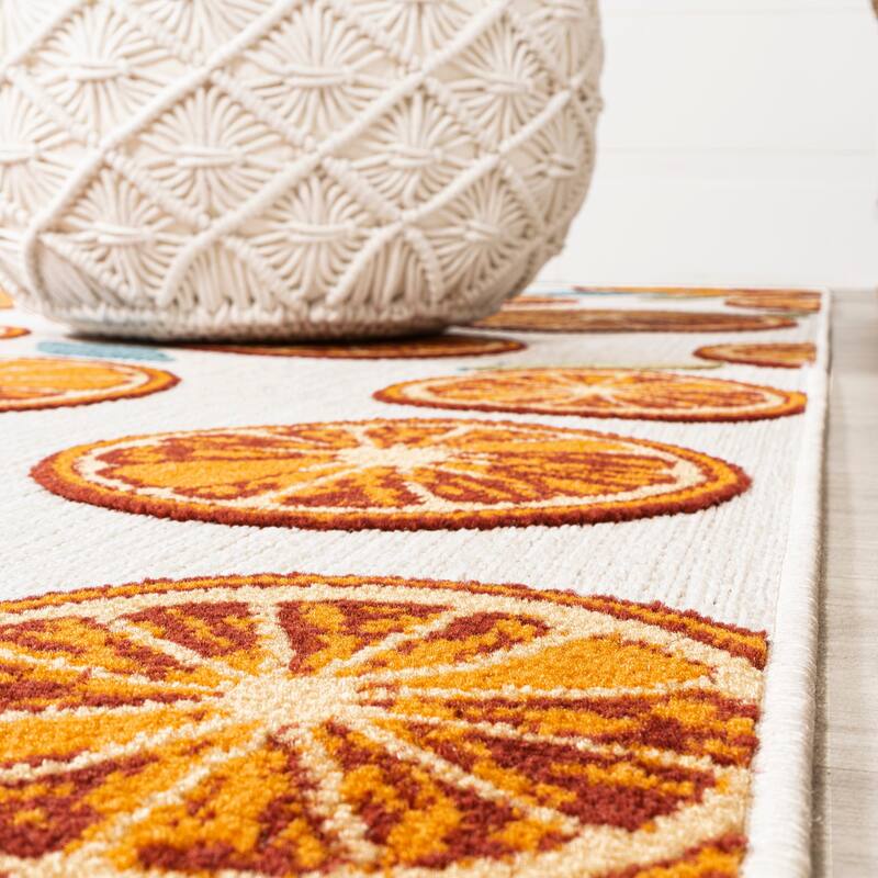 JONATHAN Y Ananas Citrus Slice High-Low Indoor/Outdoor Area Rug
