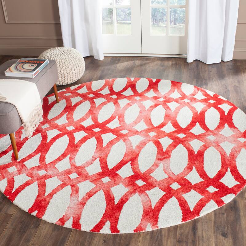 SAFAVIEH Handmade Eligija Wool Geometric Dip Dye Area Rug - 7' Round - Ivory/Red