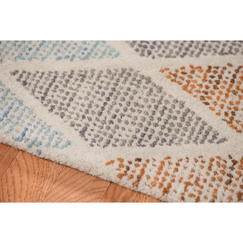 Magi Waverly Modern Diamond Hand-Tufted Wool Area Rug
