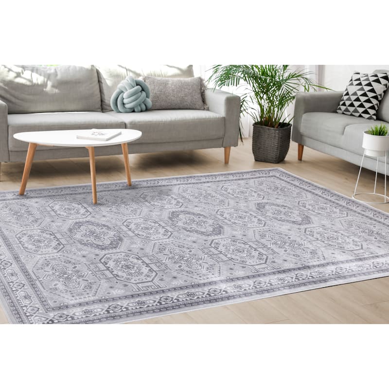 Victoria Collection - Grey/White Triple Medallion Rug