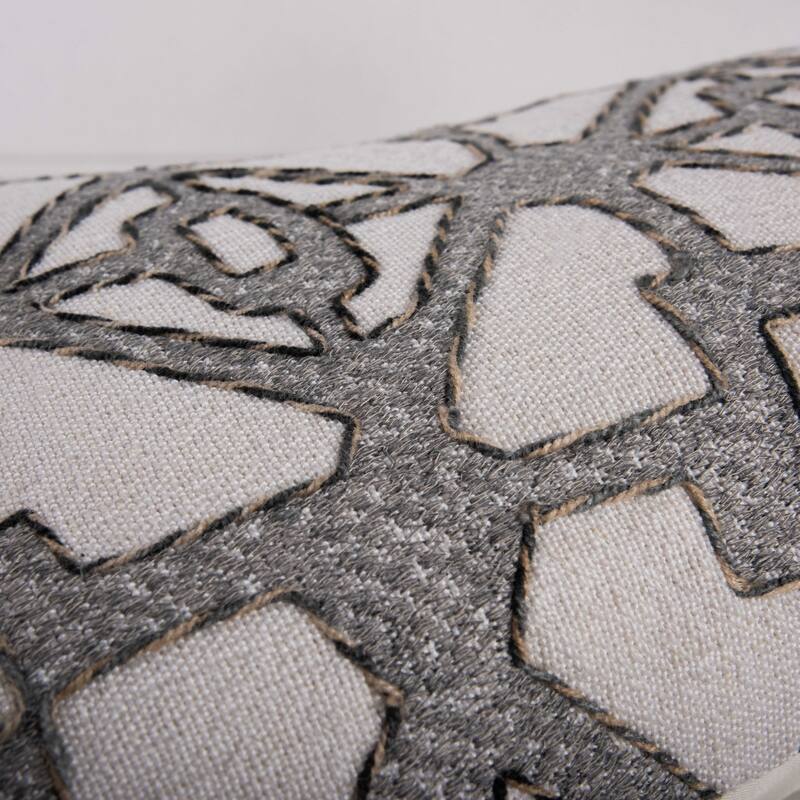 Rizzy Collection Natural Geometric Modern Throw Pillow