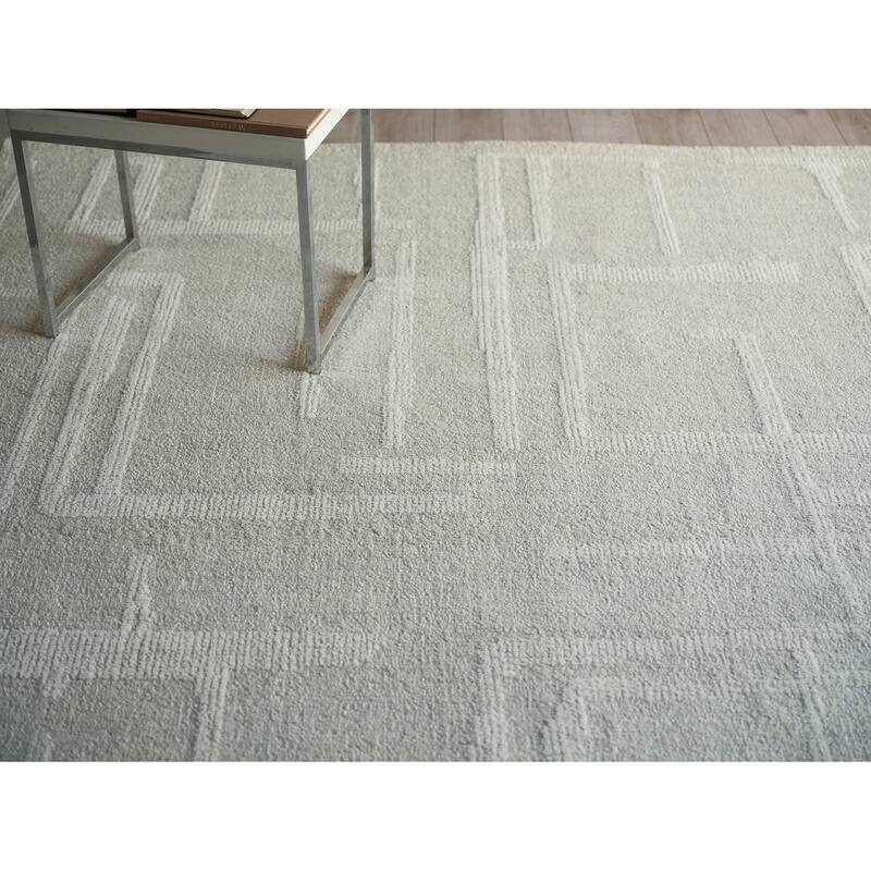 Breckenridge Handmade Hand Tufted New Zealand Wool Silver/Ivory Area Rug.