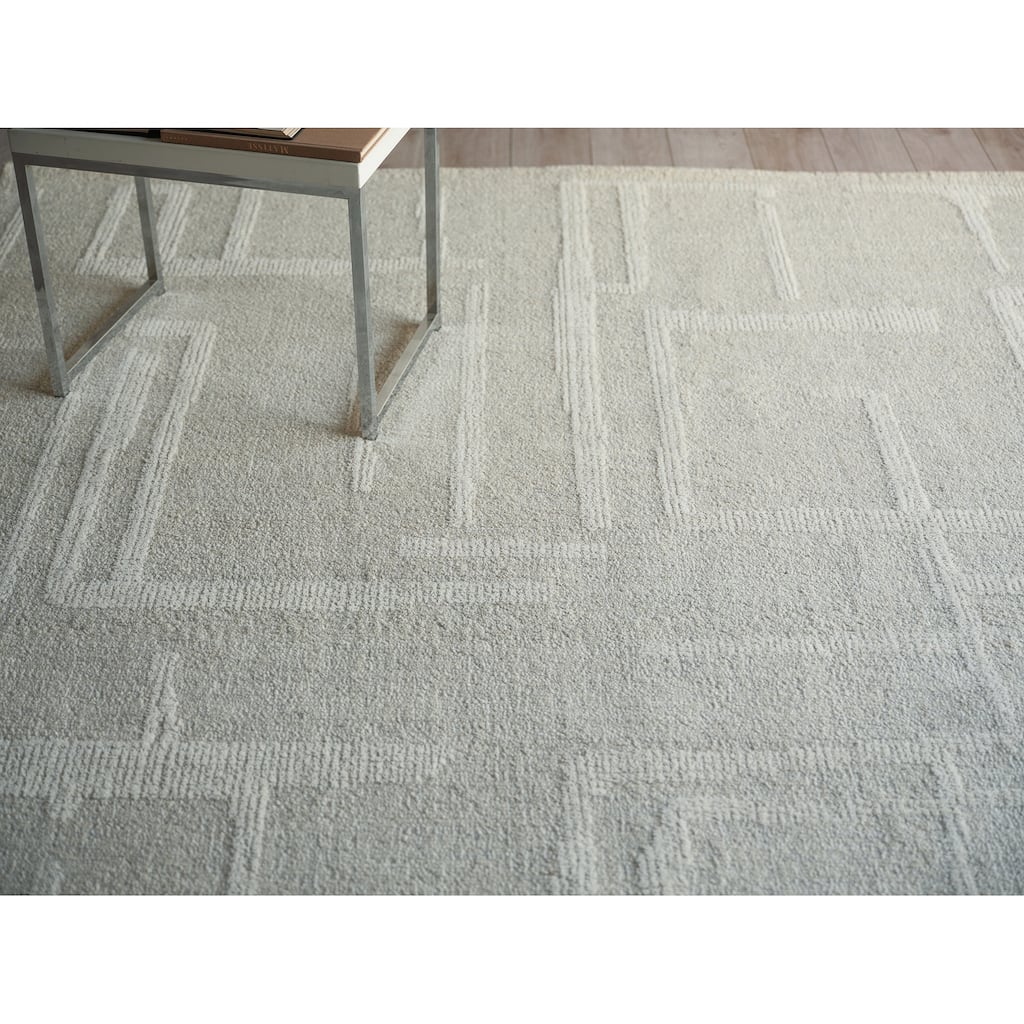 Breckenridge Handmade Hand Tufted New Zealand Wool Silver/Ivory Area Rug.
