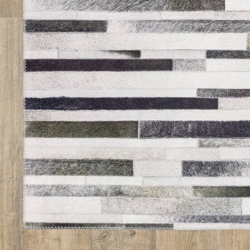 Vista Home Montreux Geometric Animal Print Gray Area Rug