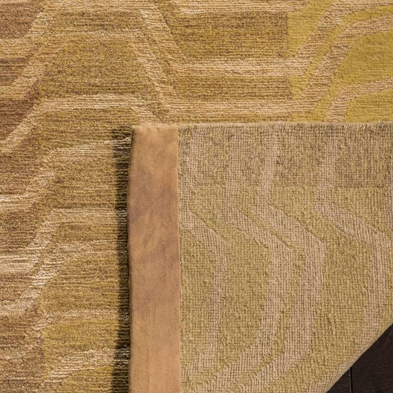 SAFAVIEH Couture Hand-knotted Marjeta Modern Wool Rug